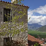 Vager Hotel Levídhion